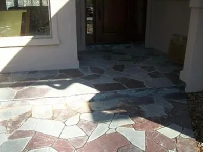 Multicolor flagstone front porch